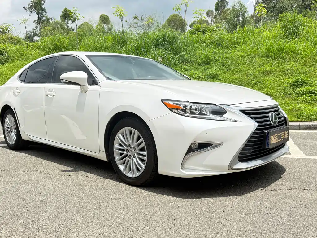 Lexus ES 2016 — фото 3
