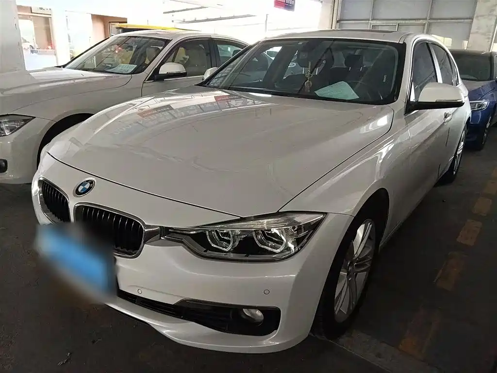 BMW 3 Series 2016 — фото 1