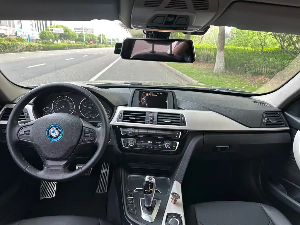 BMW 3 Series 2016