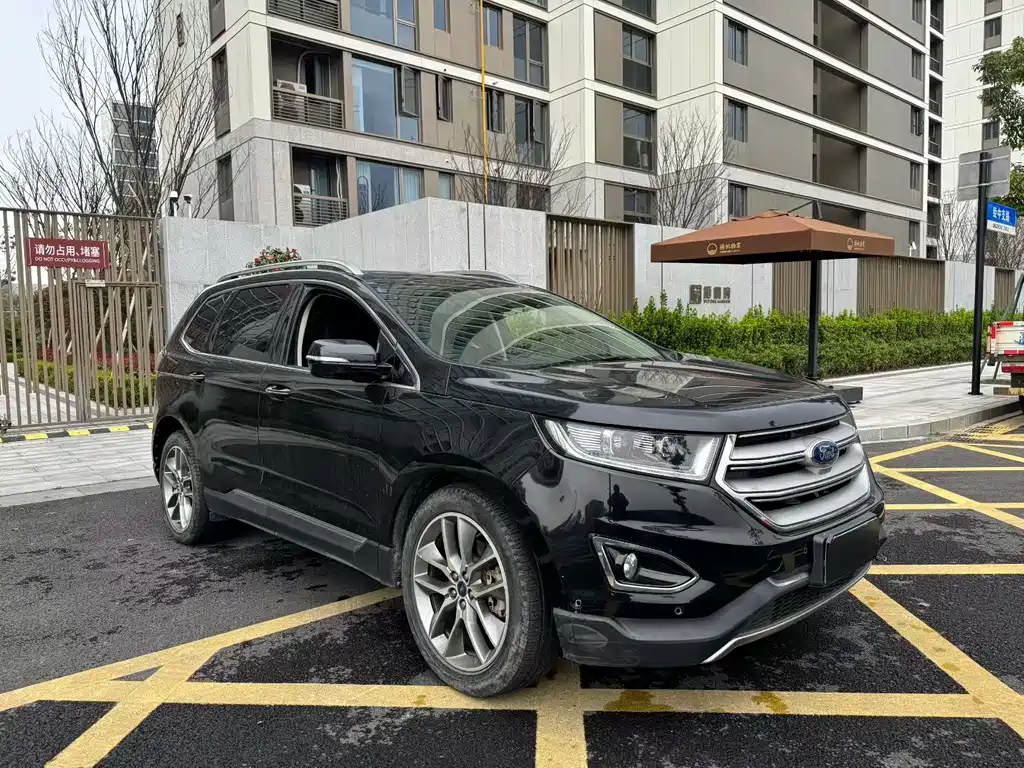 Ford Edge 2018 — фото 3