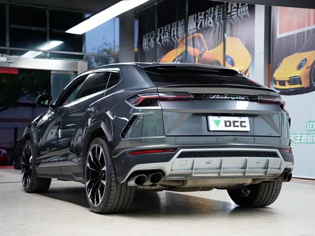 Lamborghini Urus 2019 — фото 2