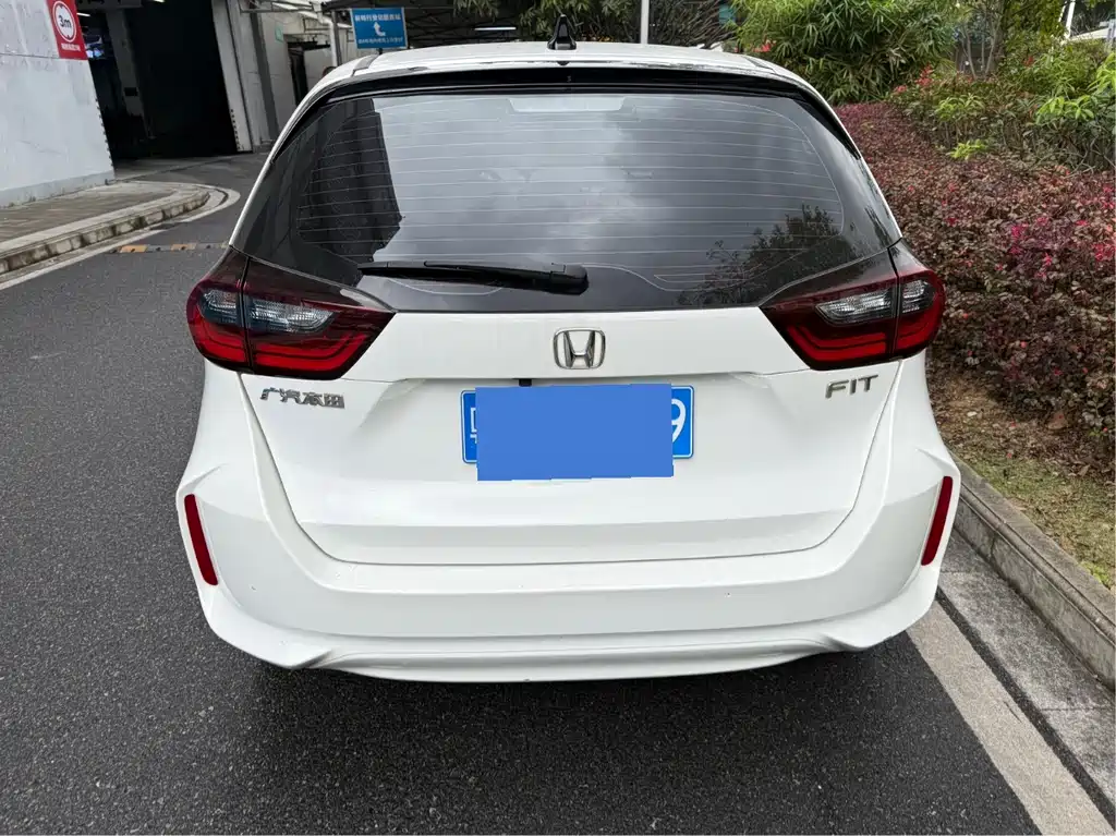 Honda Fit 2023 — фото 2