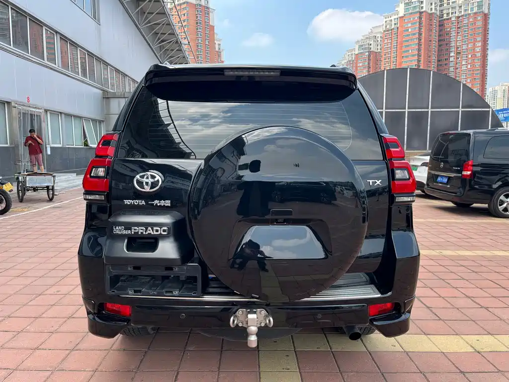 Toyota Prado 2019 — фото 5