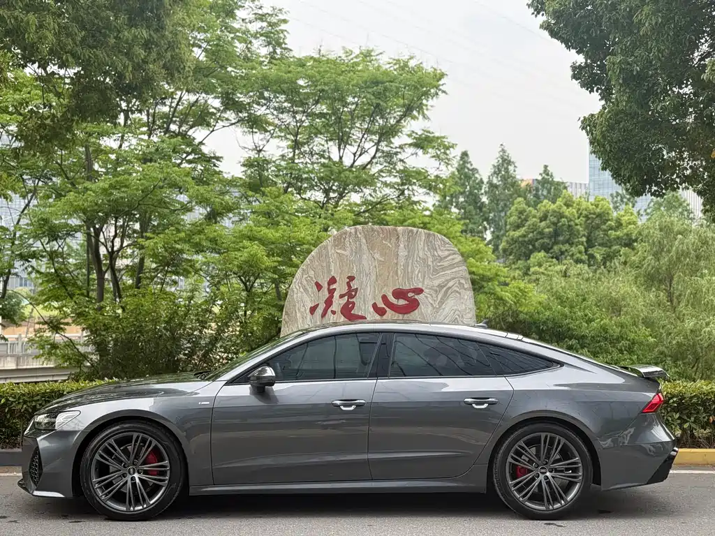 Audi A7 2022 — фото 3