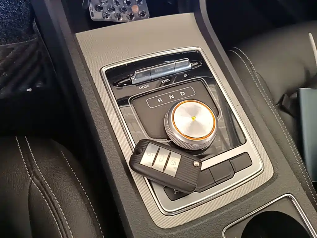 Roewe i6 New Energy 2020 — фото 14