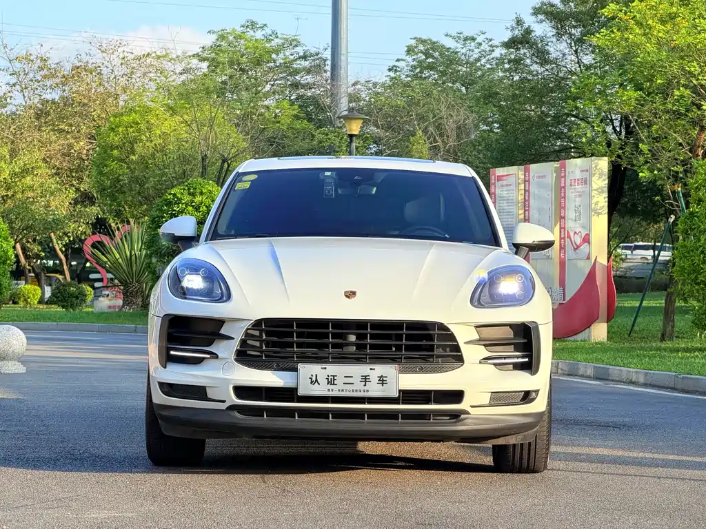 Porsche Macan 2018 — фото 2