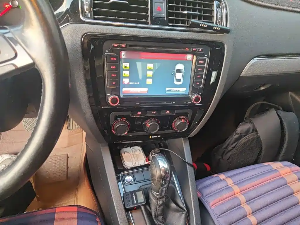 Volkswagen Sagitar 2018