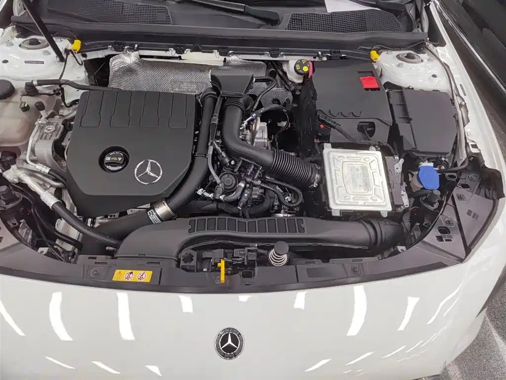 Mercedes-Benz A-Class 2022 — фото 16