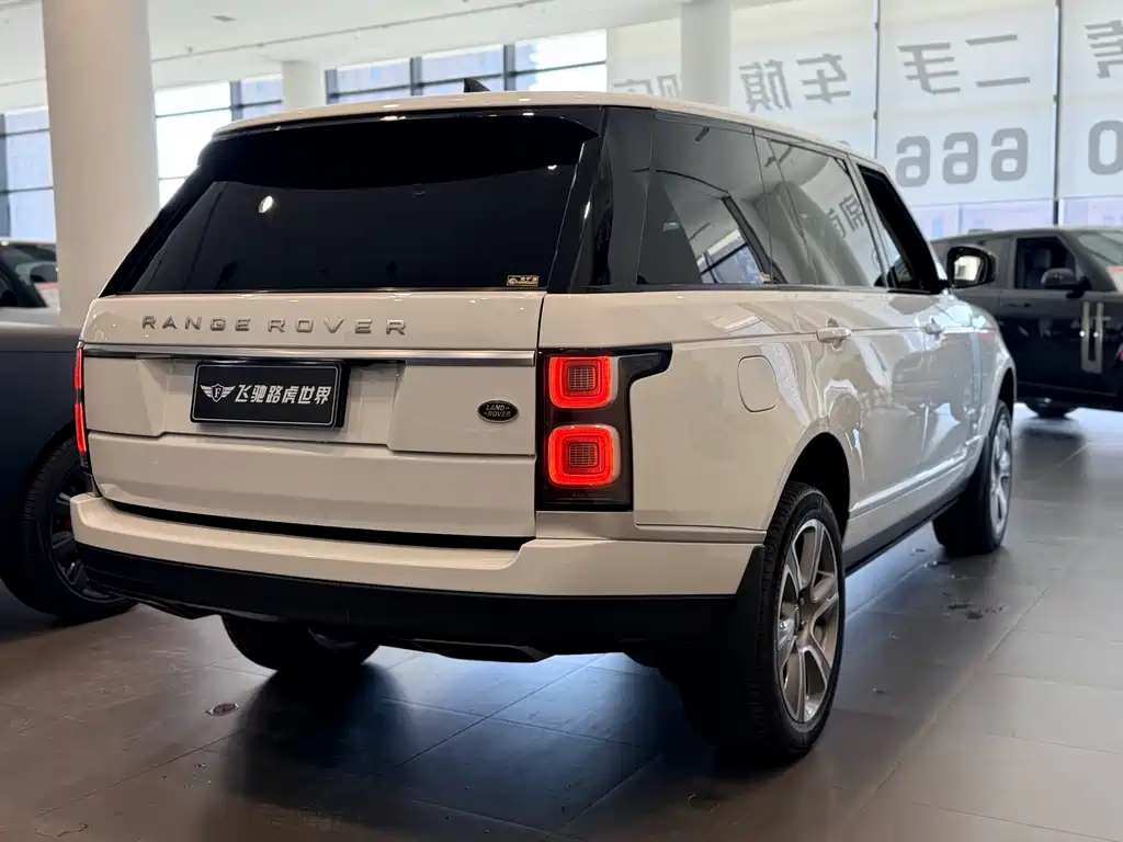 Land Rover Range Rover 2020 — фото 22