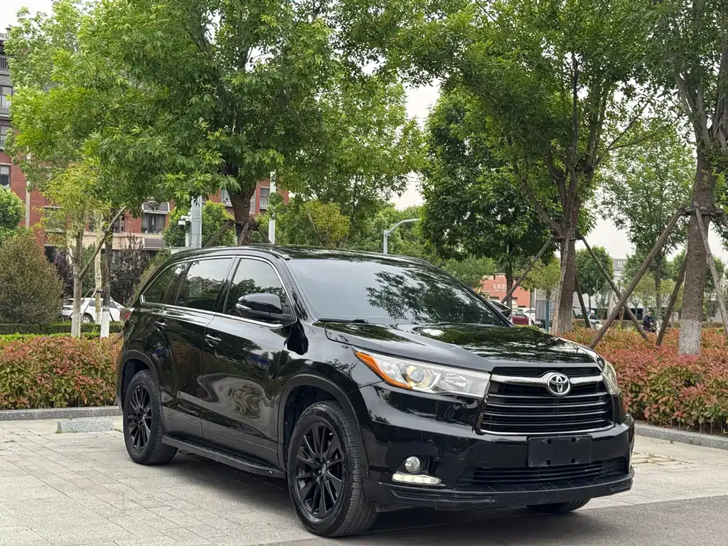 Toyota Highlander 2017 — фото 3