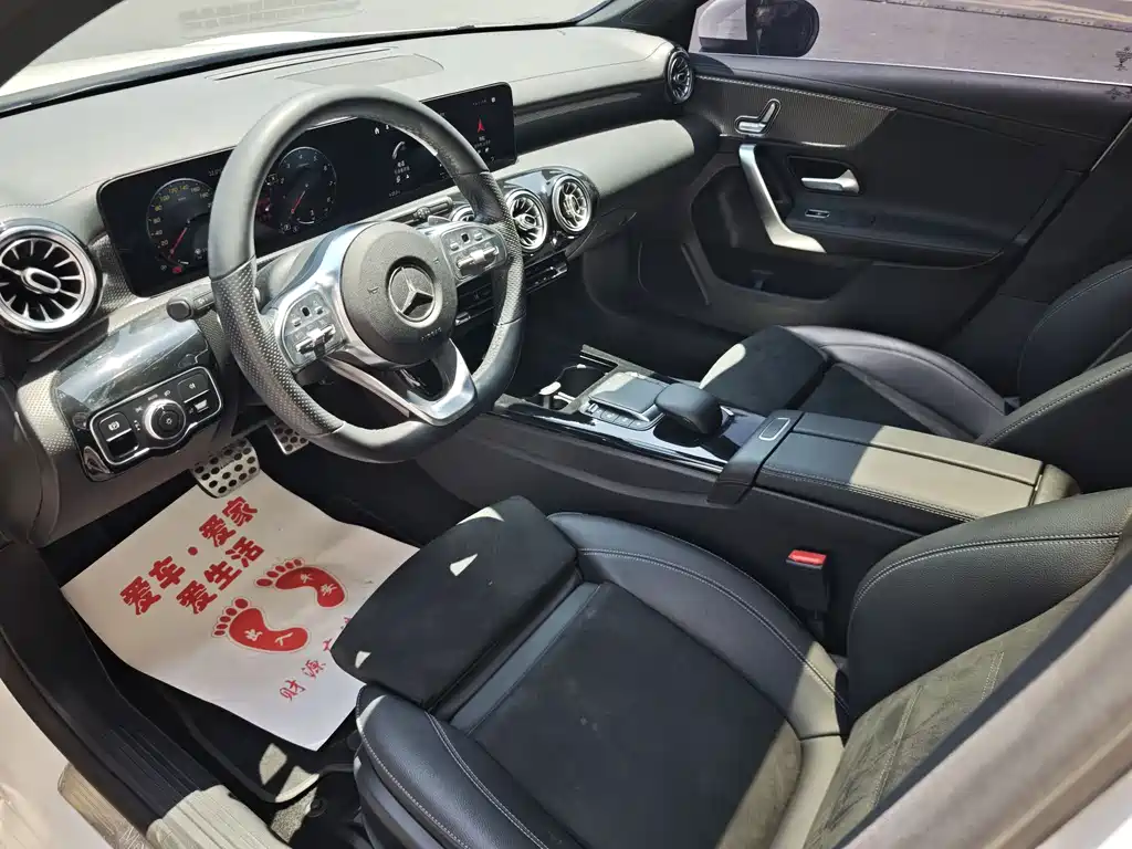 Mercedes-Benz A-Class 2021 — фото 4