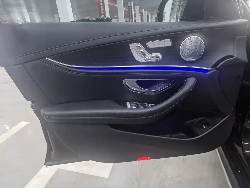Mercedes-Benz E-Class 2020 — фото 10