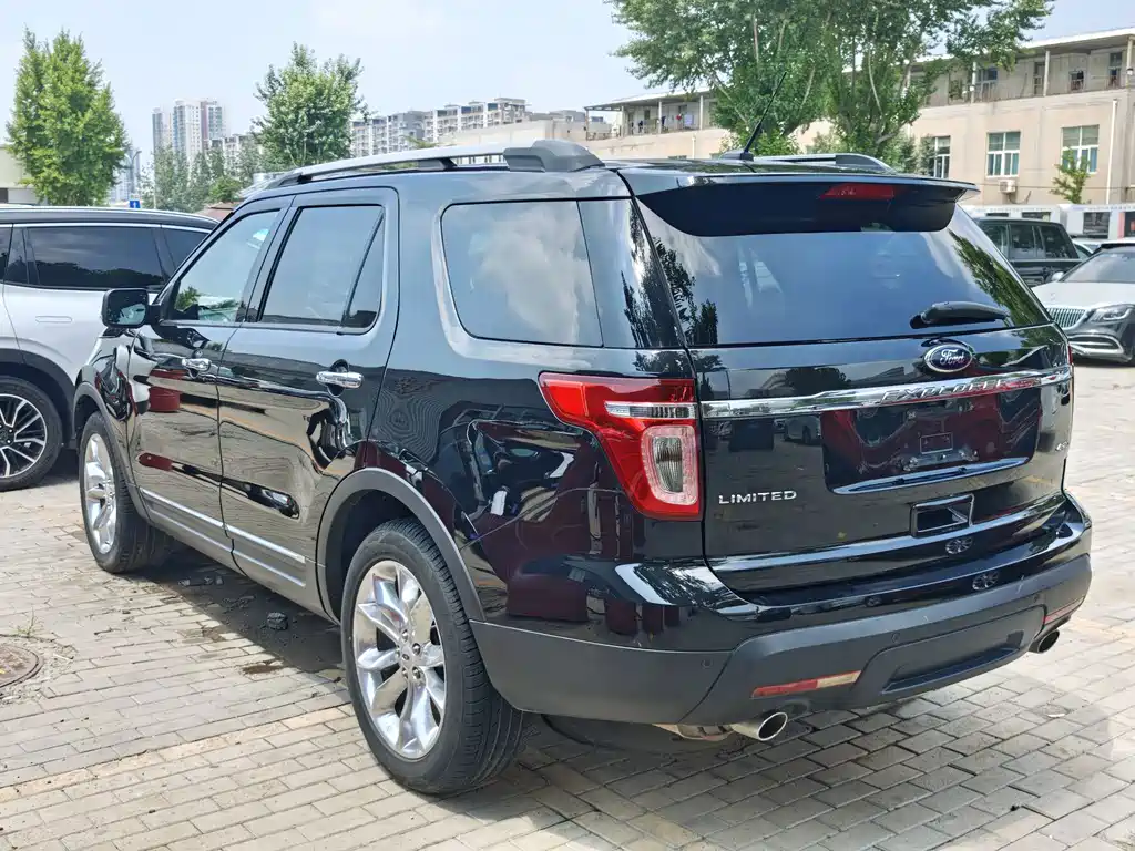 Ford Explorer 2014 — фото 14