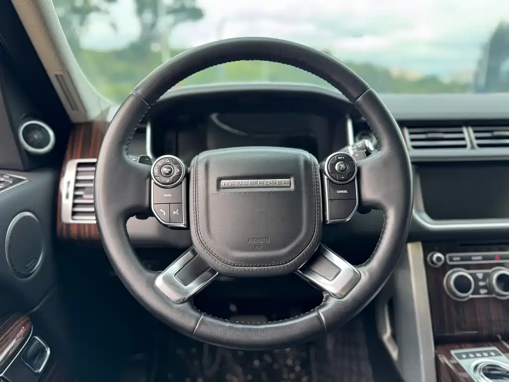 Land Rover Range Rover 2018 — фото 20