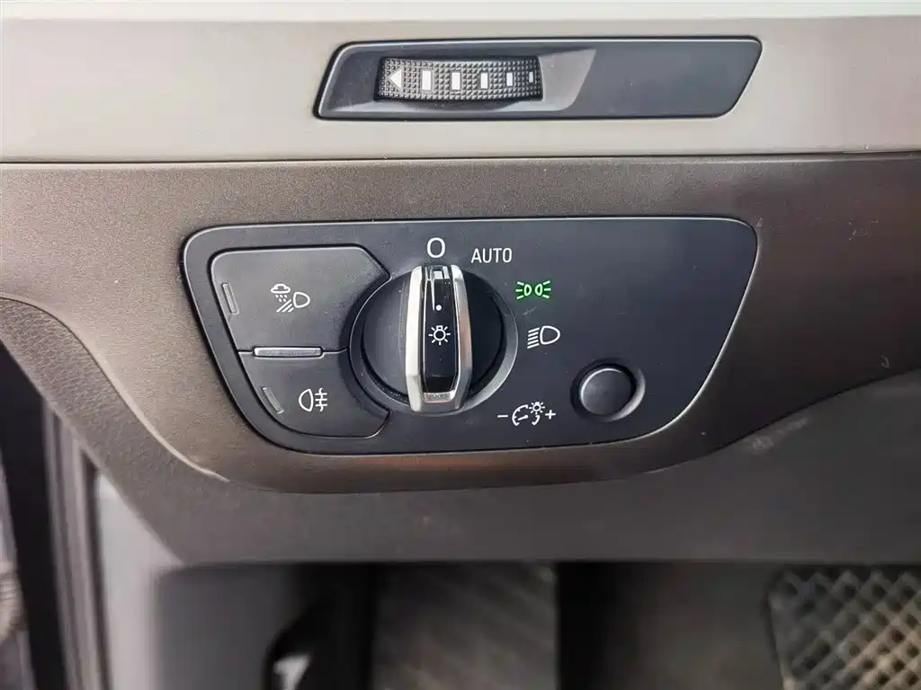Audi Q7 2016 — фото 17