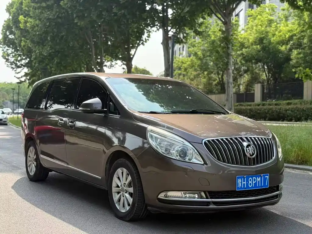 Buick GL8 2015 — фото 3