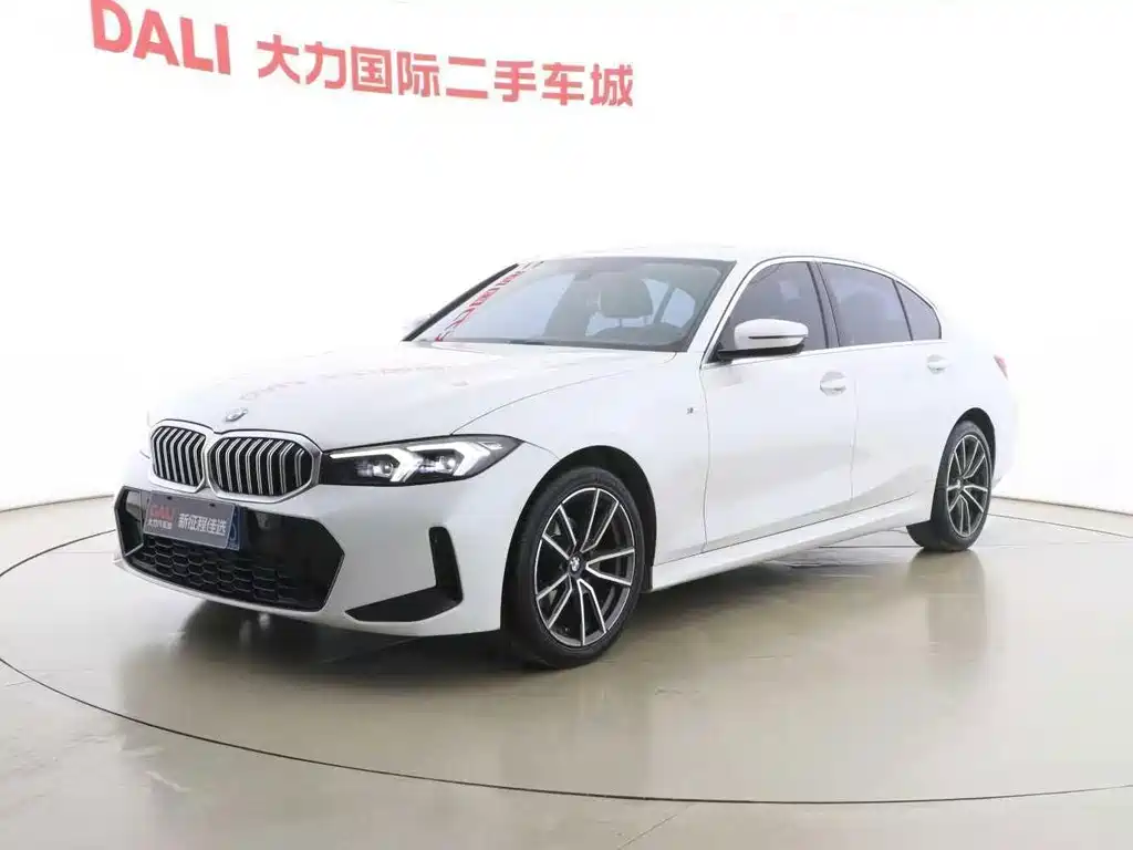 BMW 3 Series 2023 — фото 1