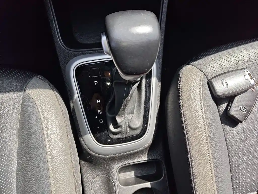 Kia KX1 2021 — фото 10