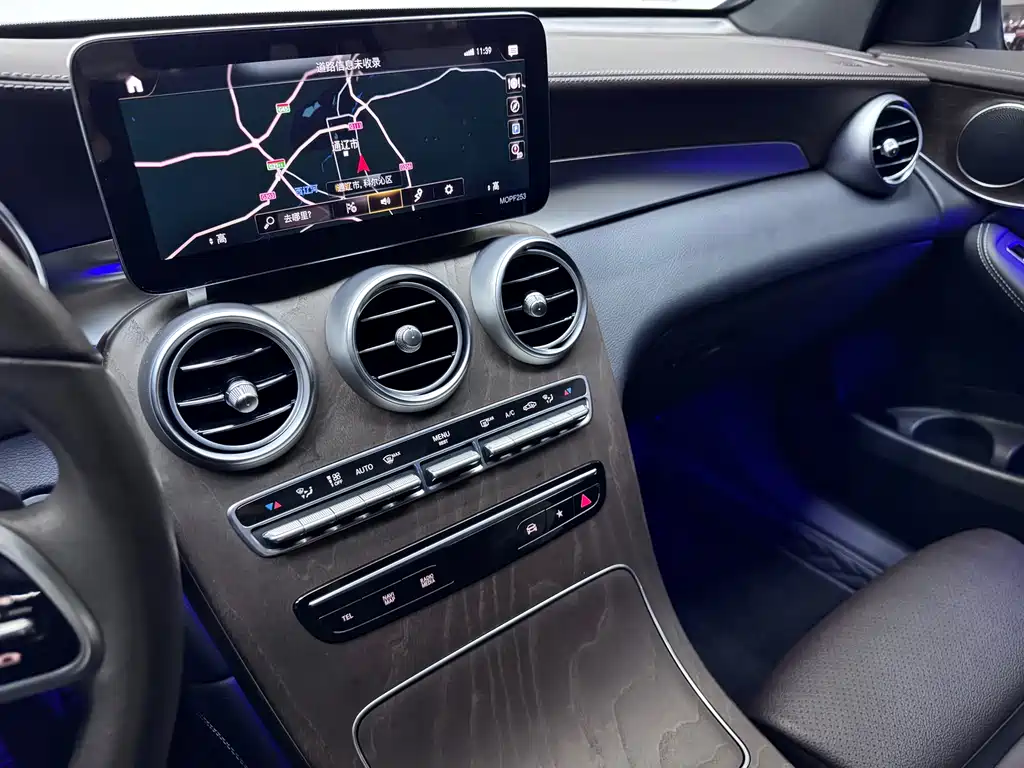 Mercedes-Benz GLC 2021 — фото 13