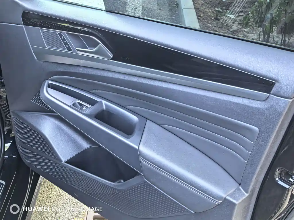 Volkswagen Passat 2022 — фото 14