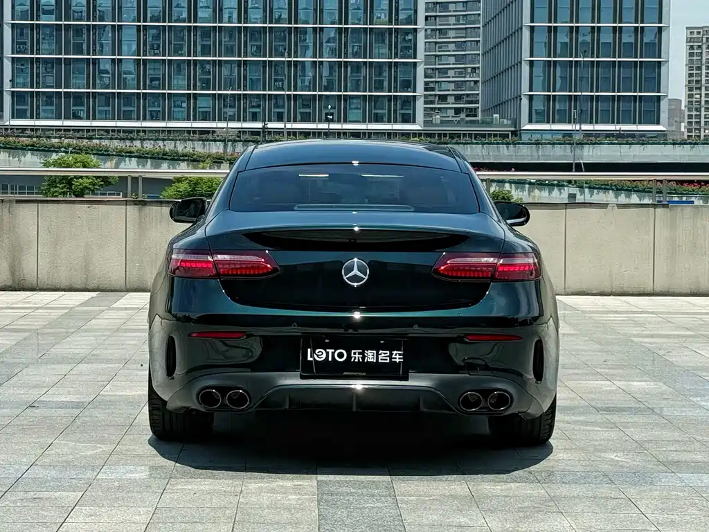Mercedes-Benz E-Class 2022 — фото 4