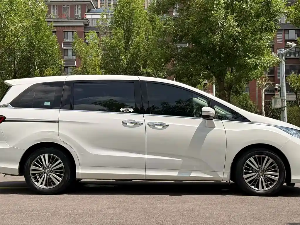 Honda Odyssey 2019 — фото 5