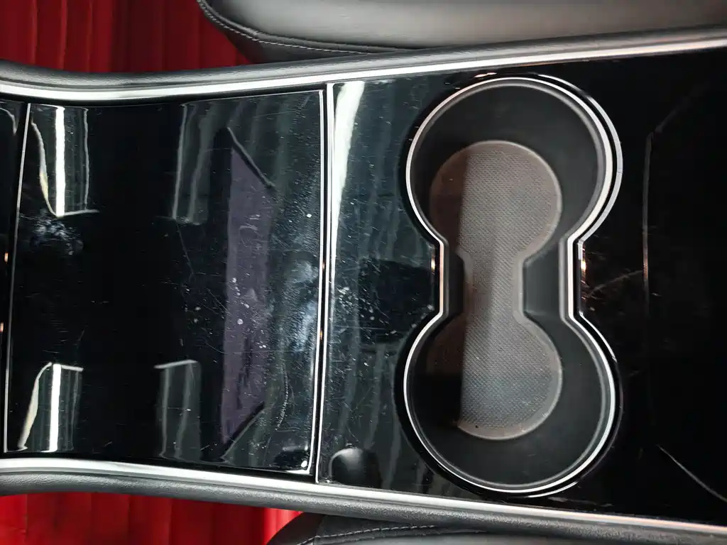 Tesla Model 3 2020 — фото 10