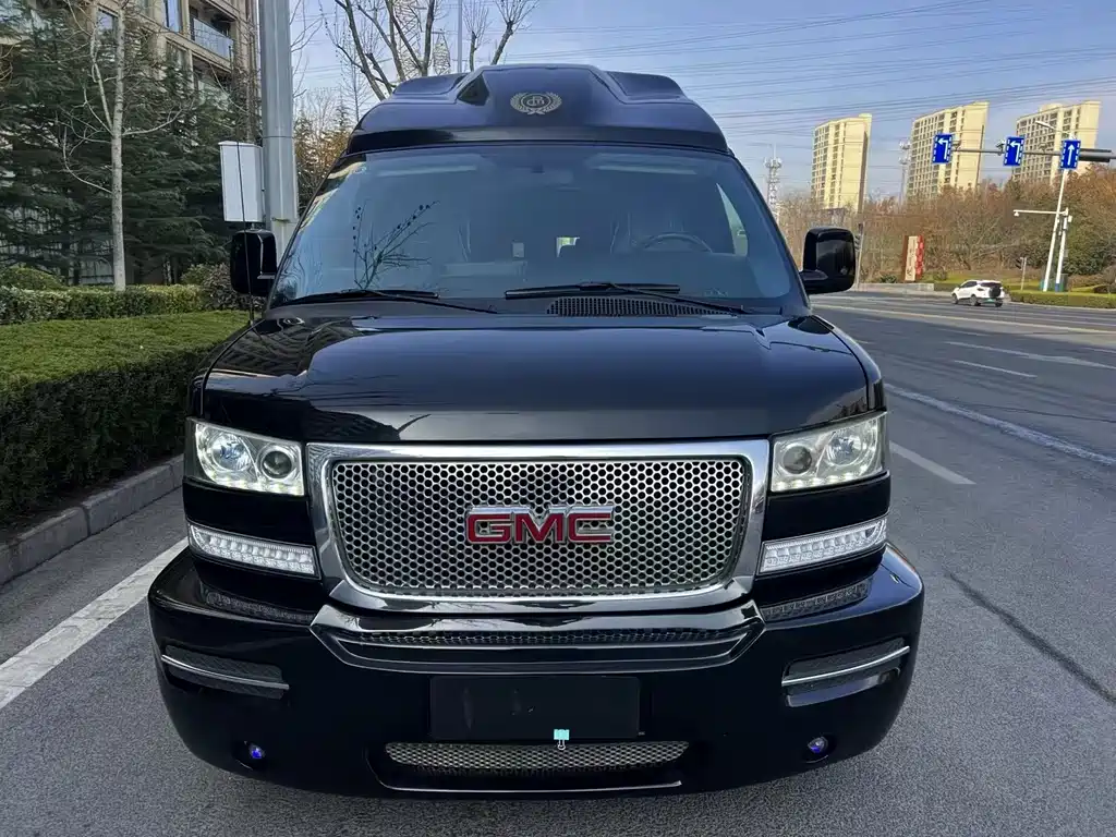 GMC Savana 2016