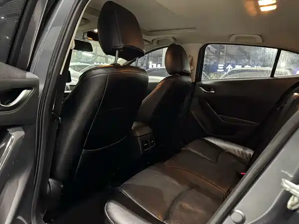 Mazda 3 Axela 2018