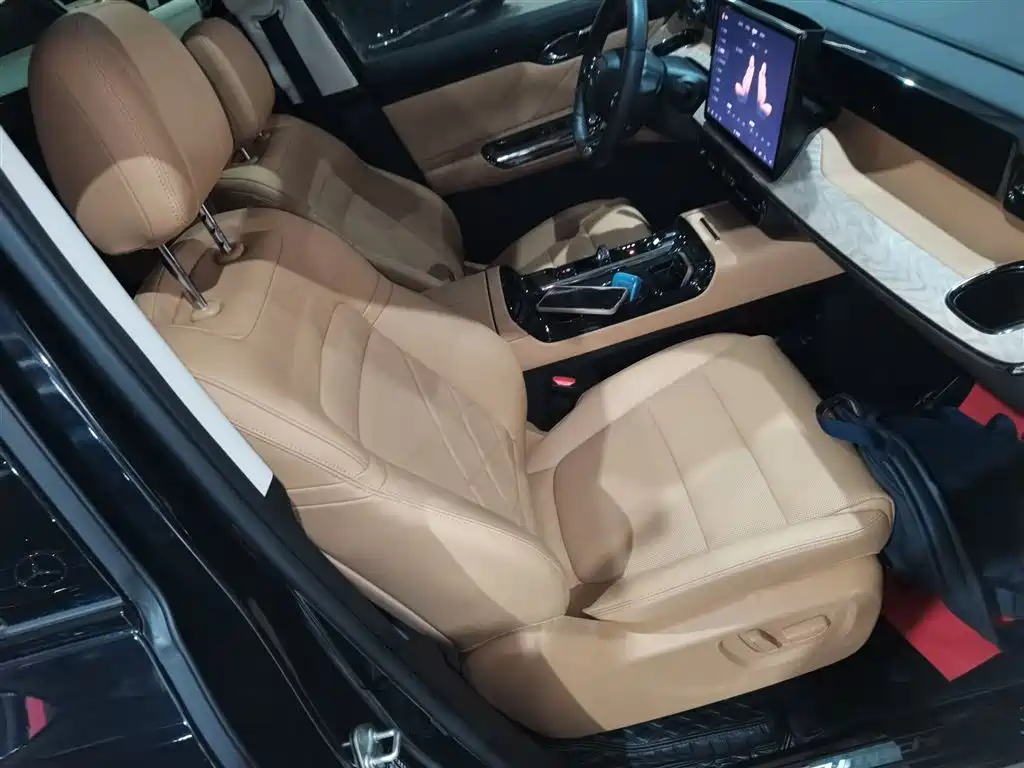 GAC Motor E8 Hybrid 2024 — фото 25