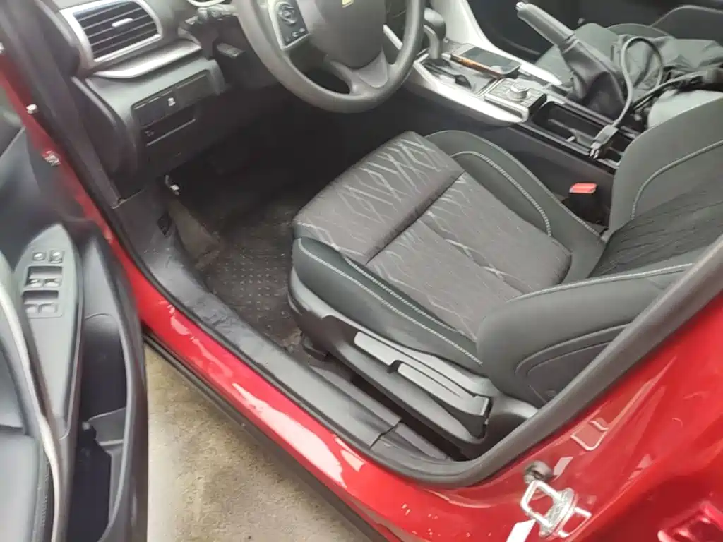 Mitsubishi Eclipse Cross 2019 — фото 16