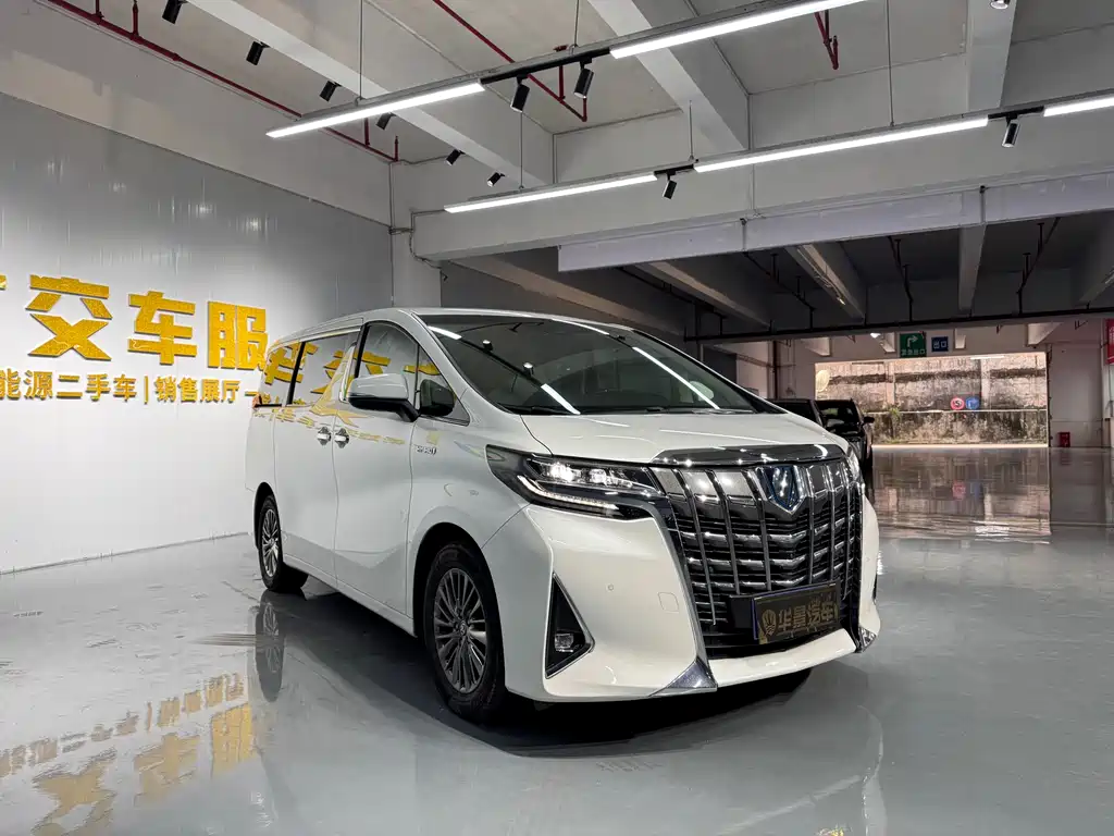 Toyota Alphard 2020 — фото 3
