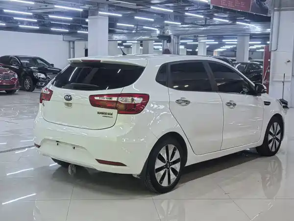 Kia K2 2012