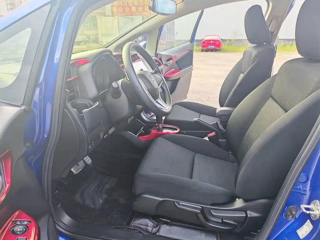 Honda Fit 2016 — фото 11