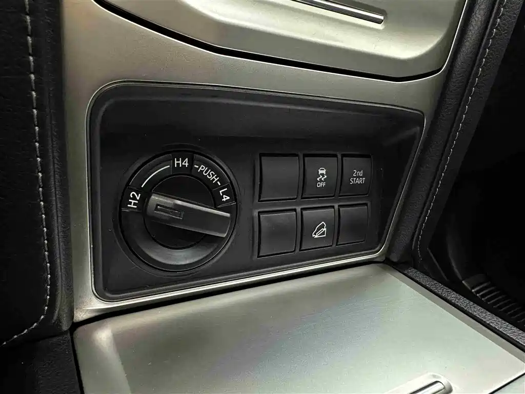 Toyota Prado 2019 — фото 13
