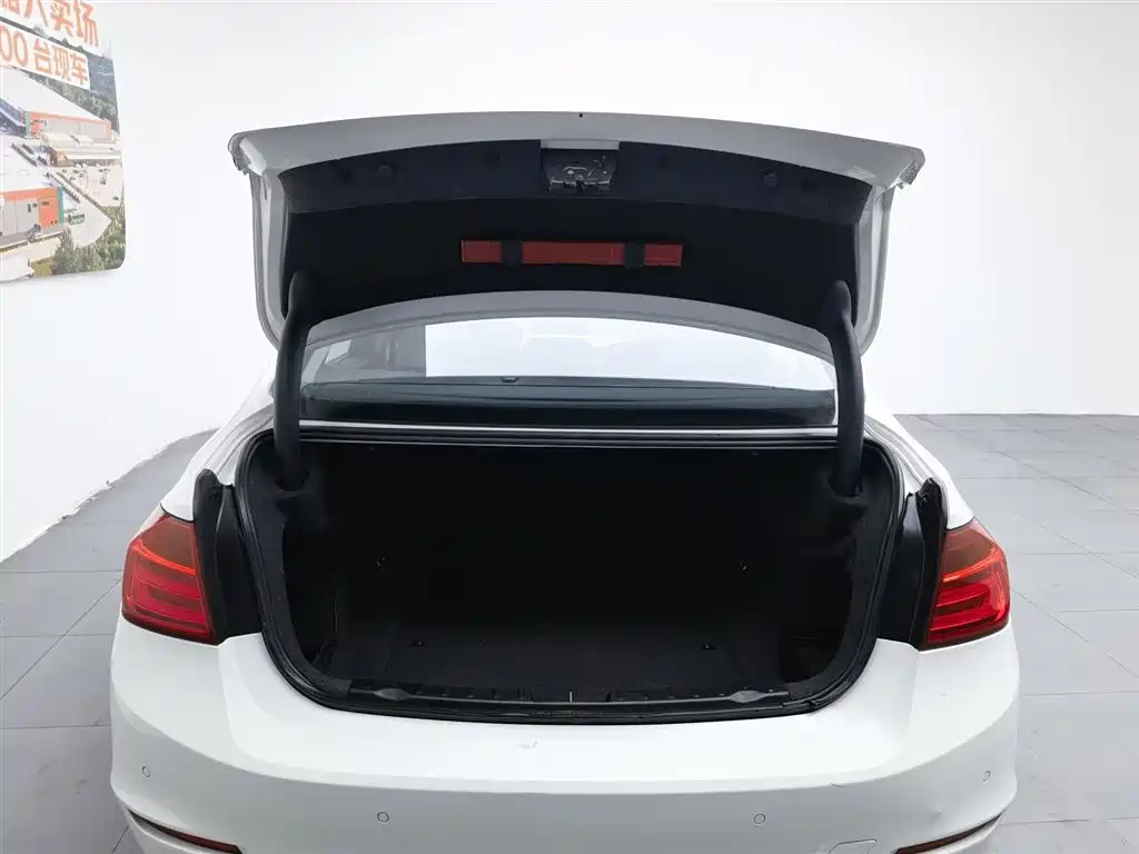 BMW 3 Series 2015 — фото 16