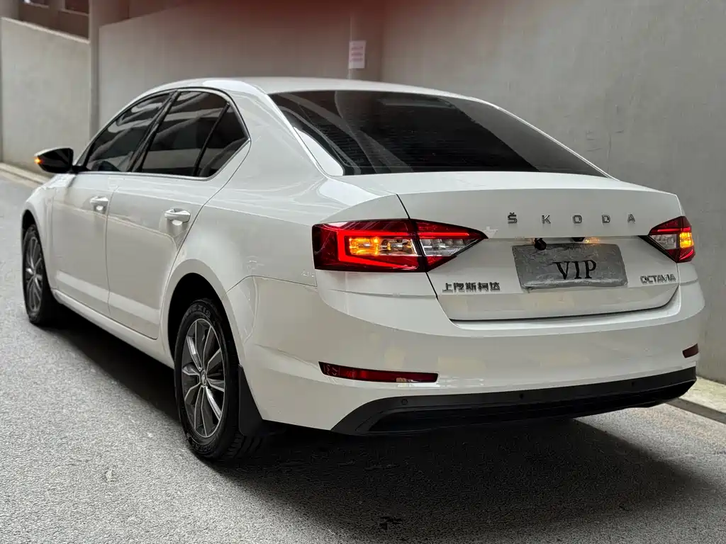 Skoda Octavia 2023
