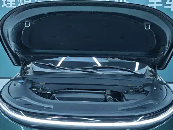 Li Auto L7 2025