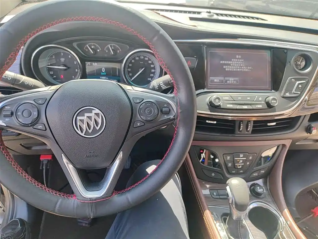 Buick Envision Plus 2017 — фото 10