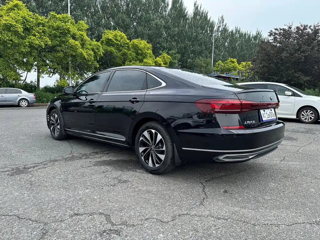 Volkswagen Passat 2021