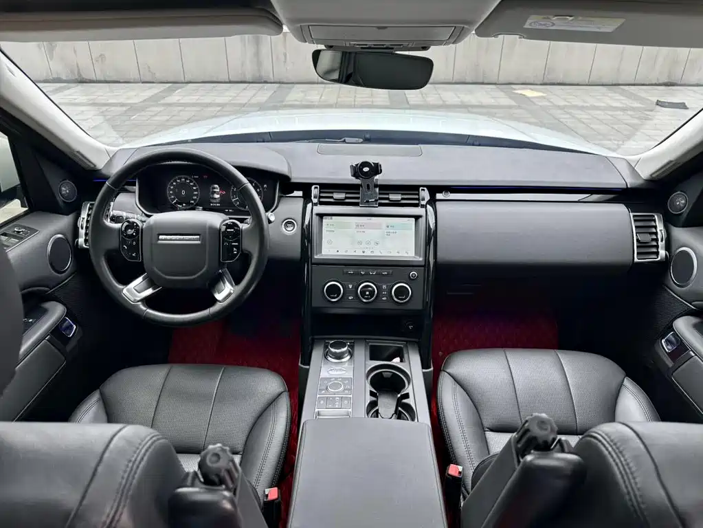 Land Rover Discovery 2020 — фото 6