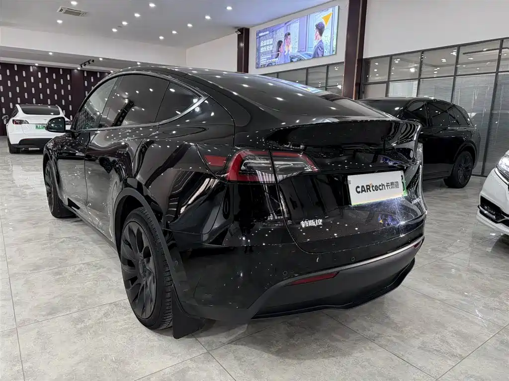 Tesla Model Y 2022 — фото 4