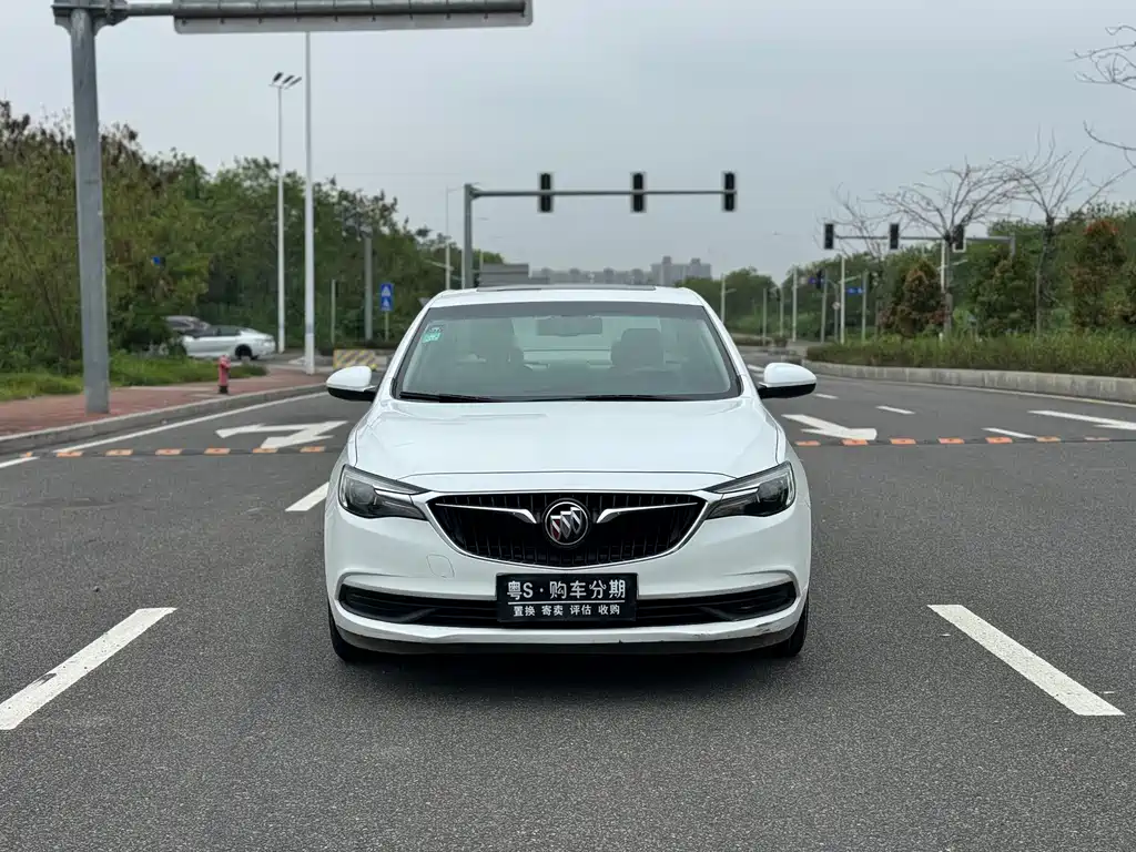 Buick Excelle 2019 — фото 2