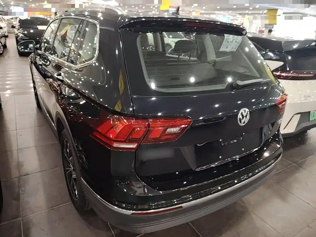 Volkswagen Tiguan L 2020 — фото 5