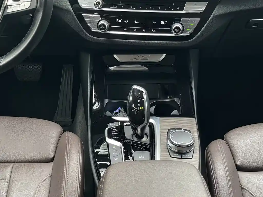 BMW X3 2019 — фото 14