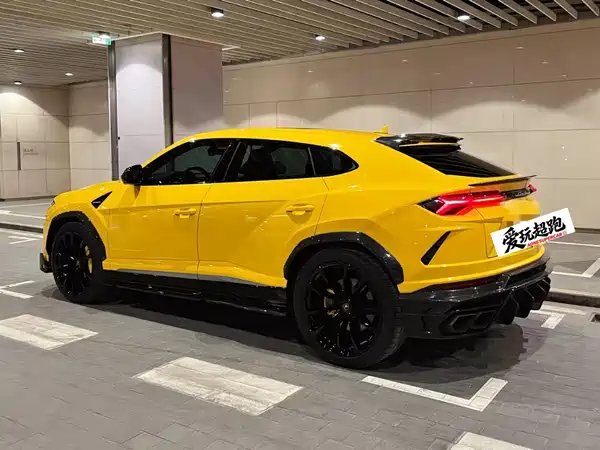 Lamborghini Urus 2023