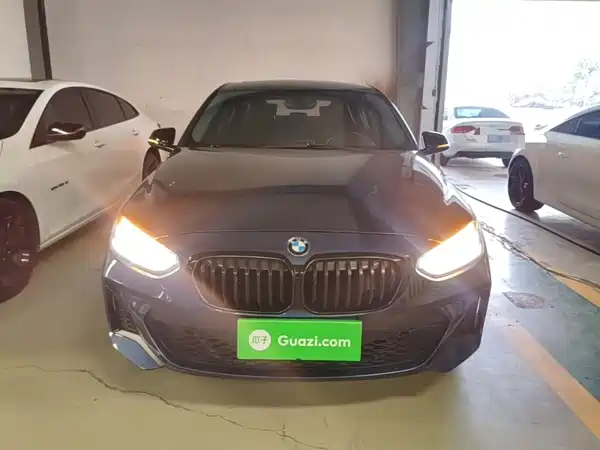 BMW 1 Series 2021
