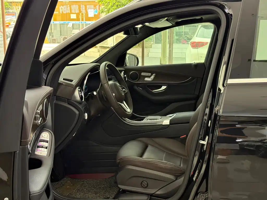 Mercedes-Benz GLC 2020