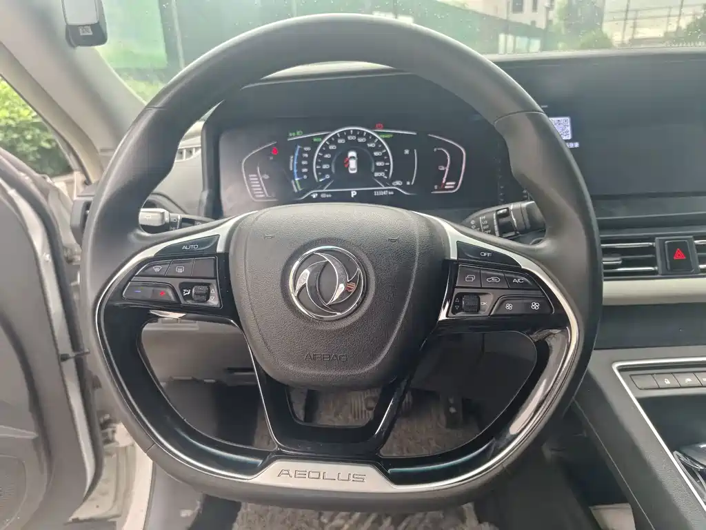 Dongfeng E70 2022