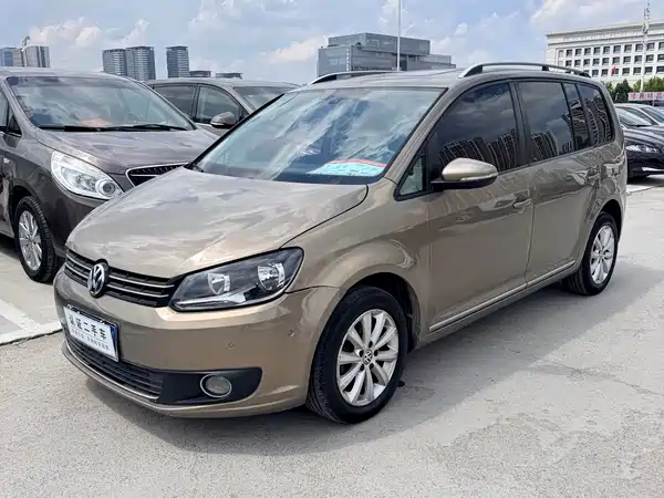 Volkswagen Touran 2015